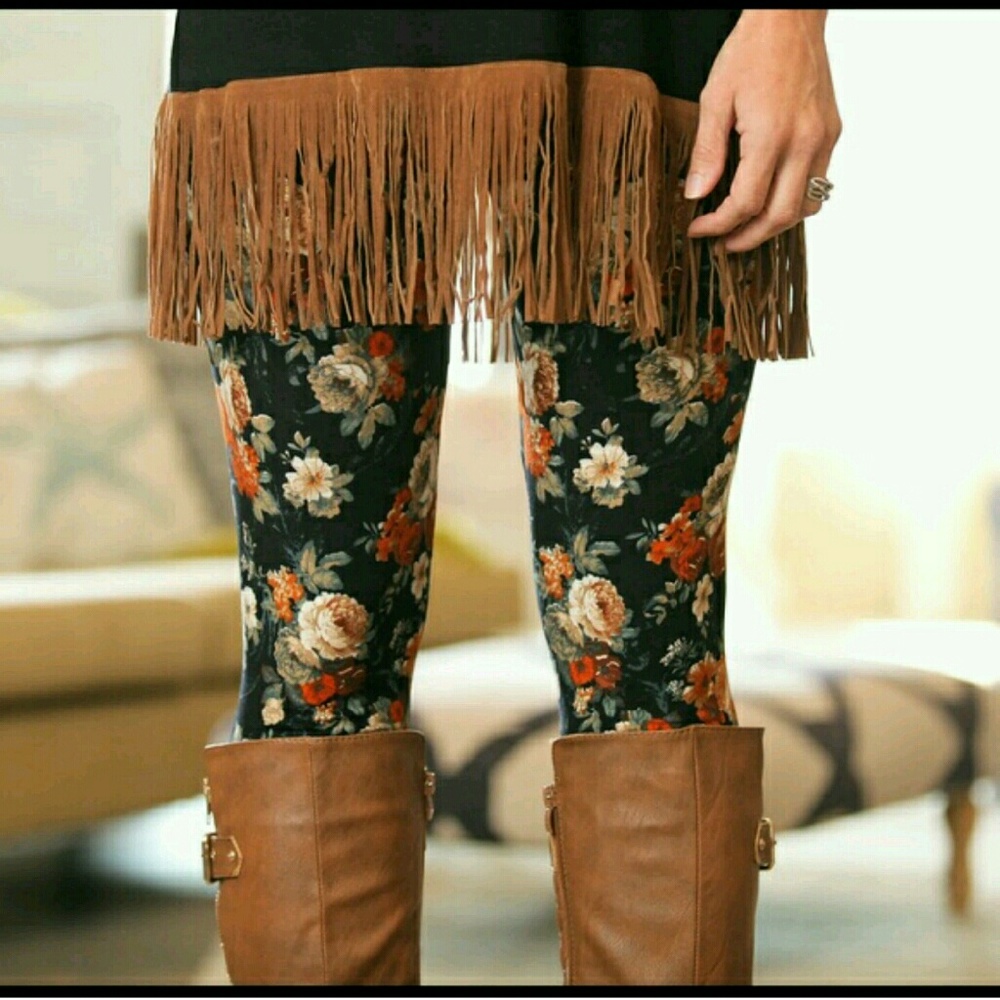 ❤LAST ONE❤ Fall Print Floral Leggings!